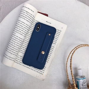 case on for iphone x xr xs max wriststrap Hand Band silicone cases for iphone 8 7 6 6s plus 5 5s se holder stand tpu back cover